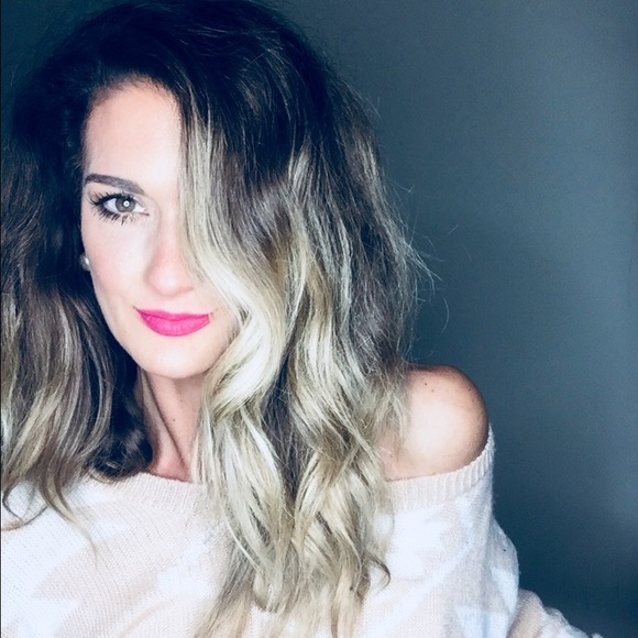 Meet your Posher, Angella - Picture 1 of 1